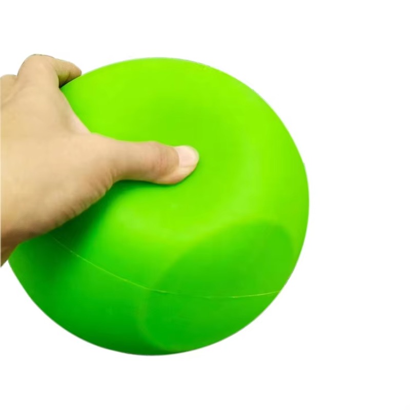 Rubber Soft Kettlebell Water F - đánh giá và giá Kettlebell